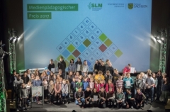 Medien4